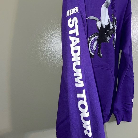 NWOT Justin Bieber Stadium Tour Hoodie - Picture 2 of 6